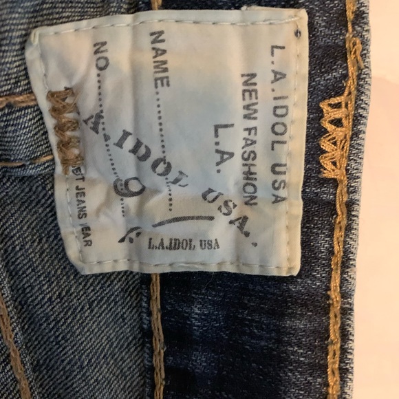 LA idol womens jeans Sz9 Pristine condition. Bootcut & frayed bottoms. - Picture 6 of 6